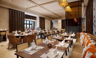 Hotel Santiago, Curio Collection by Hilton