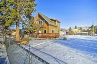 Modern Red Lodge Cabin - Walk to Broadway Ave - parking