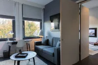 B-aparthotel Kennedy Hotels near Omniversum