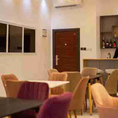Kings Villagio Hotel Dining/Meeting Rooms