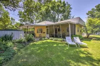 Walk to River! Its A Wonderful Life Cottage - 3-Star