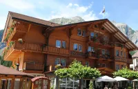 Chalet Hotel Adler AG Hotel di Kandersteg