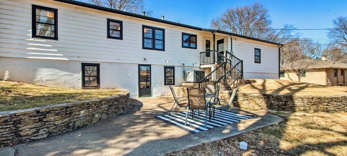 Emporia Family Home Near Downtown Game Room! Hotels in Lyon County