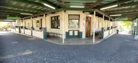 Metropolitan Hotel Hotels in Orange