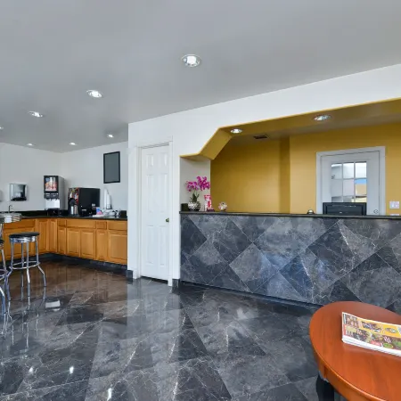 Crown Hotel