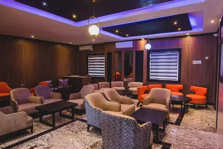 BON Hotel Transtell Residence Asaba Отели в г. Асаба