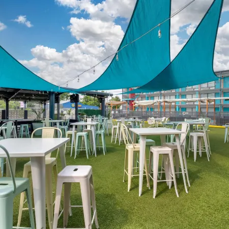 Heights House Hotel, Ascend Hotel Collection Отели рядом с достопримечательностью «Хьюстон Хайтс»