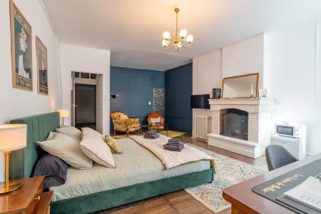 Les Suites de Bellac Отели в г. Домпьер-Лез-Эглиз