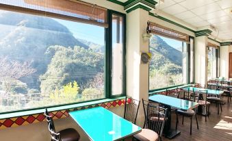 Xanadu Hostel