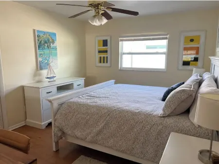 Comfortable and Spacious house near the beach