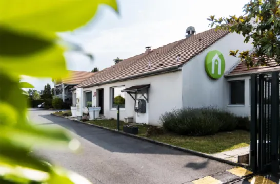 Campanile Montesson - le VÉSINET Hotels near Gare de St Germain En Laye Bel Air Fourqueux
