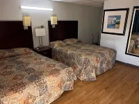 Holiday Motel Hotels in Springhill