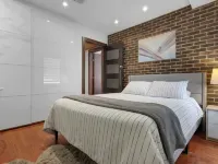 Brookhaven Buckhead modern home Hotels in Brookhaven