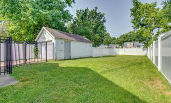 Charming Springfield Home 2 Mi to Downtown
