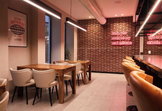 5. 라트루프 프라도..