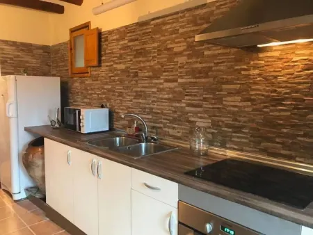 COZY APARTMENT IN THE PRIORAT, WITH MAGNIFICENT VIEWS OF THE MONTSANT Отели в г. Priorat