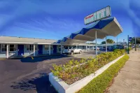 Sunrise Inn by OYO Titusville FL Hotels near First Baptist Church Aurantia