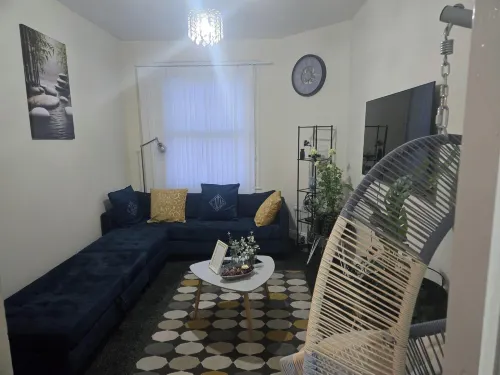 2 Bed - Sleeps 6 - Private Balcony - City Centre Hotel a Wolverhampton