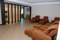 Queen Hotel Hotels in Keningau