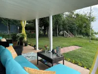 Couples Getaway on Lake Huron 2 miles south of the quaint town of Lexington