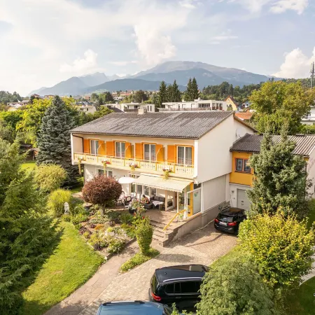 Haus Golker Ferienwohnungen & Frühstückspension