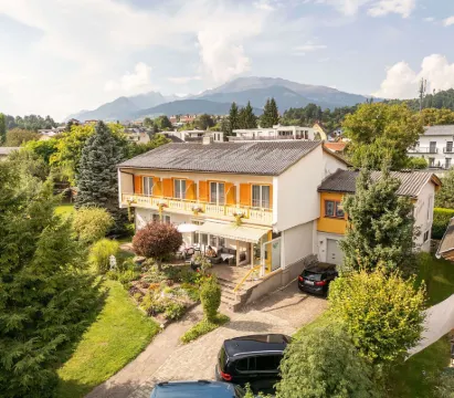 Haus Golker Ferienwohnungen & Frühstückspension