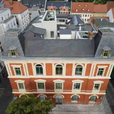 Zentrale Apartments I Home2Share Hotel Exterior