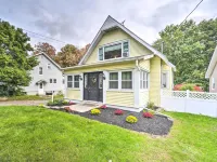 Pet-Friendly Latham Retreat ~ 7 Mi to Albany! Hotels in Latham