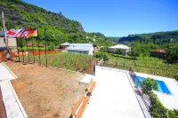 オテル チアトゥレリ のホテル