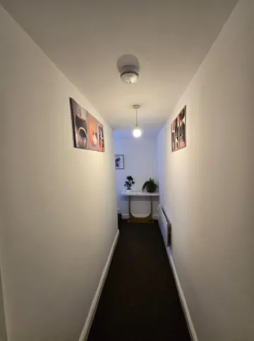 Luxury stylish Charming City Apartment with Private Entrance in Wolverhampton