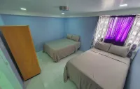 Beautiful Modern 2BR Condo With Full Amenities Hotels near Pleasant Prospect