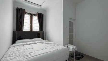 Aizel Family Guest House Отели рядом с достопримечательностью «Тангкубан»