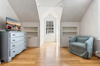 Good Tidings Stay for 8! - Homestays