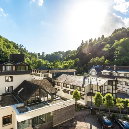 Hotel Zugbrücke Grenzau Gmbh
