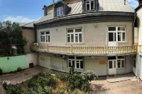 Trippoo Villa & Hostel