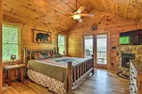 Large Mtn Retreat w/ Theater Room, Hot Tub, Game Room & Sunset Mountain Views!