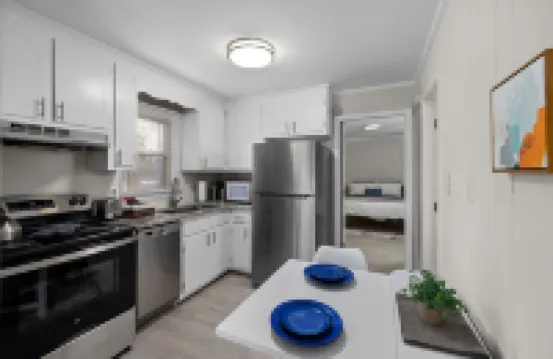 Stylish & Cozy 1BR Apt Near Duke, Downtown Durham, Dining & Entertainment