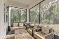 3 Mi to Usf: Dog-friendly Home w/ Large Yard