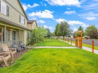 Walk to Downtown Sisters - Dog Friendly - Updated! Hotels in Sisters