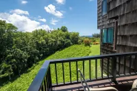 Sealodge B4 - parking