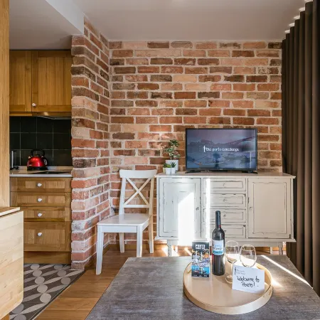 GuestReady - Crayon Walls 3rd