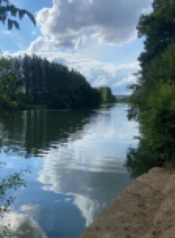 L'Eau Posée - Standing gîte facing the Yonne river