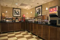 Hampton Inn Richmond-North/Ashland - breakfast