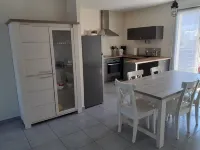 Family home in the Dinard-Dinan-Saint-Malo triangle. Các khách sạn ở Pleslin-Trigavou