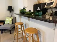 A Duplex "Emerald" nearby Hospitals, TJC, Nurses, Work Crews