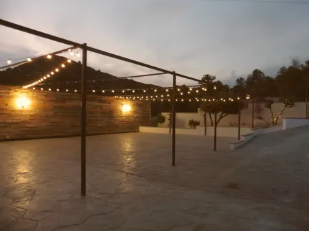 Water Slide, Beer Tap, Games Room, Play Park, 2 Kitchens - Space & Fun!