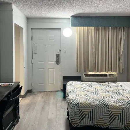Motel 6 Artesia, NM