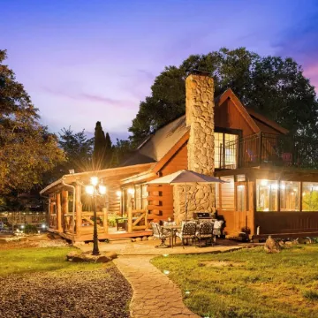 Riverfront Cabin with Cedar Wood Hot Tub, Dry Sauna, and Dock