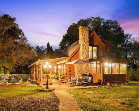 Riverfront Cabin with Cedar Wood Hot Tub, Dry Sauna, and Dock Hotels in Halfmoon