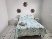 3-bedroom Medusa House in charming Islote with WiFi, AC. Book now! - 2 estrellas